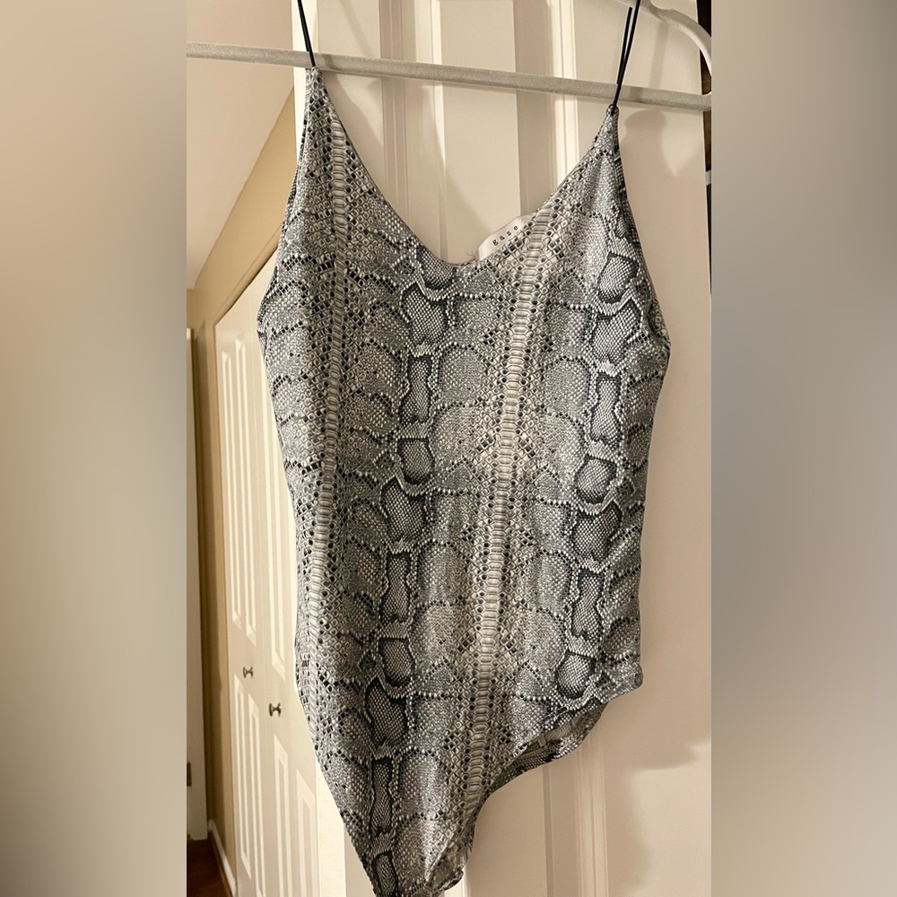 Gaze Gray Snake Print Bodysuit